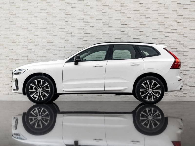 2024 Volvo XC60 ULTIMATE DARK thumbnail 6