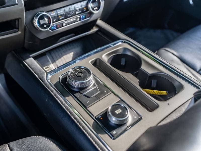 2019 Ford Expedition XLT thumbnail 7