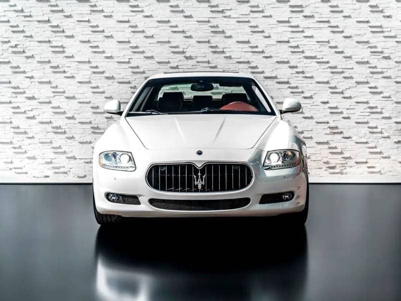 2011 Maserati Quattroporte base thumbnail 3