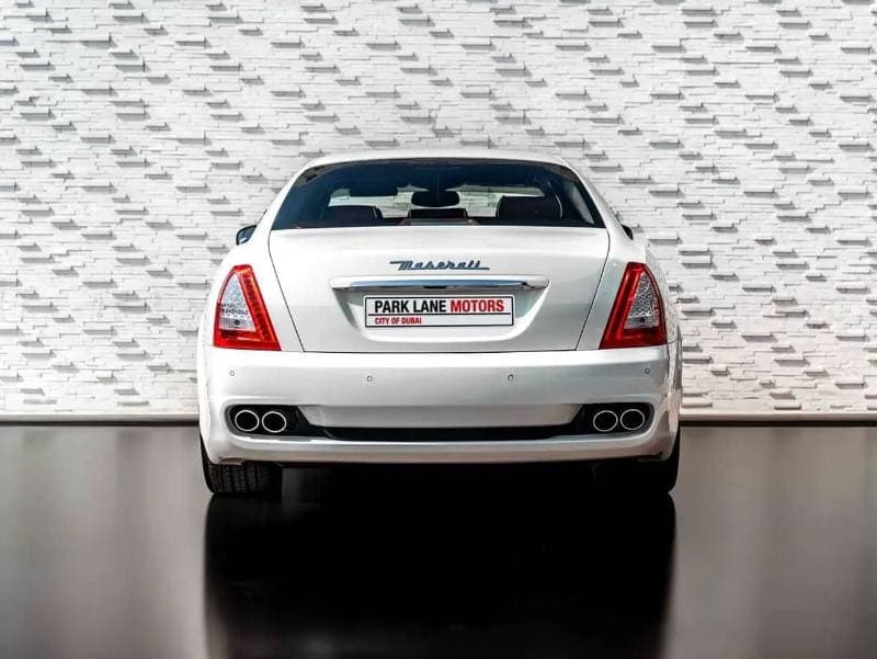 2011 Maserati Quattroporte base thumbnail 5