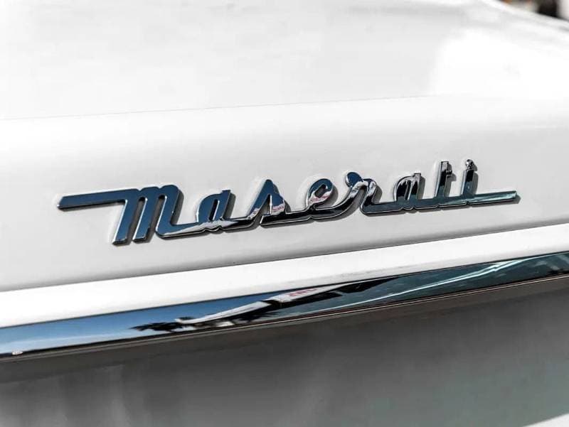 2011 Maserati Quattroporte base thumbnail 6