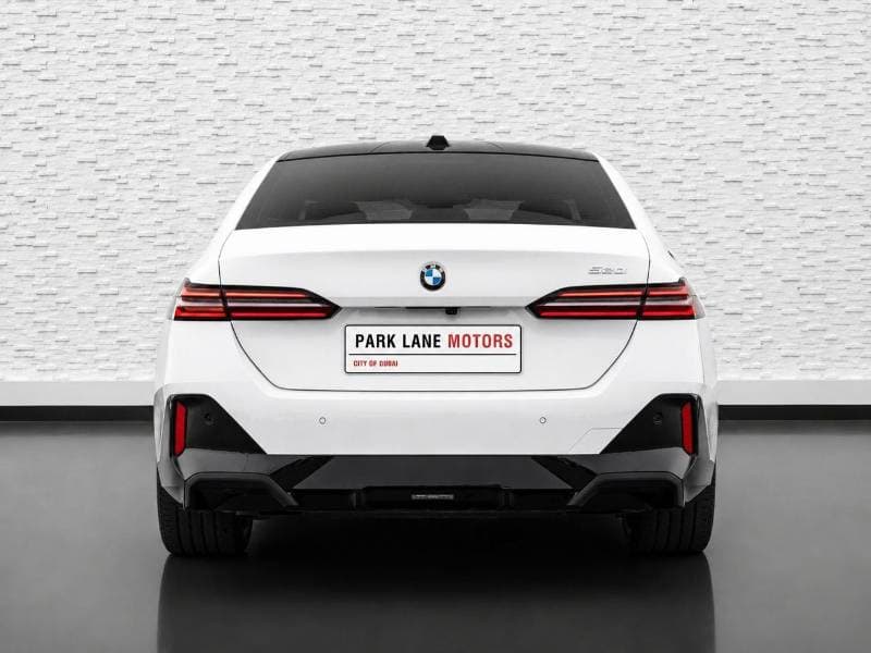 2024 BMW 520i M SPORT thumbnail 4