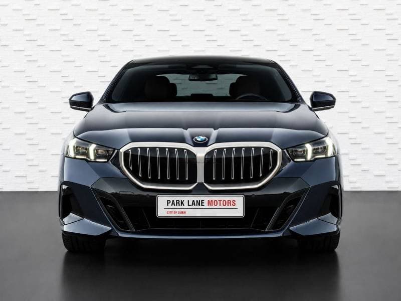2024 BMW 520i M SPORT thumbnail 2