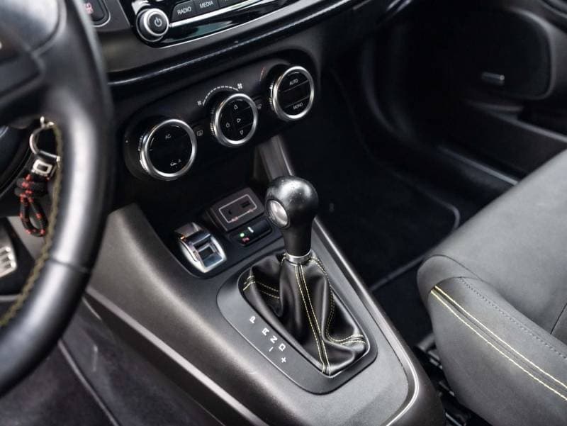 2021 Alfa Romeo Giulietta Veloce thumbnail 7