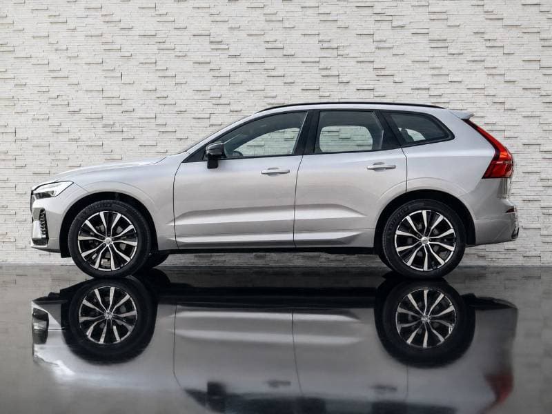 2024 Volvo XC60 ULTIMATE DARK thumbnail 6