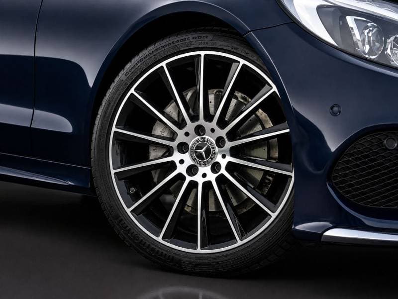 2018 Mercedes Benz 200 AMG thumbnail 5