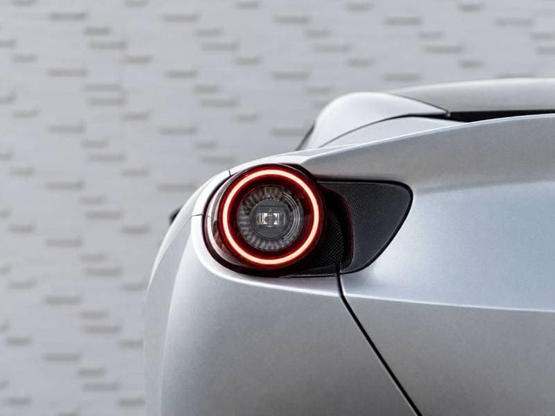2019 Ferrari Portofino STANDARD thumbnail 6