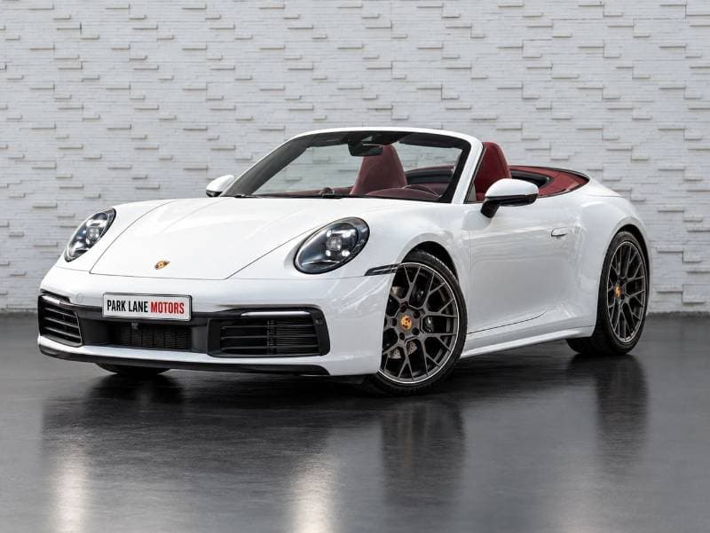 2021 Porsche 911 CARRERA