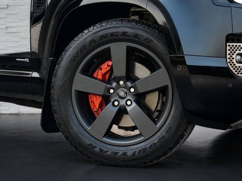 2021 Land Rover Defender P400 thumbnail 7