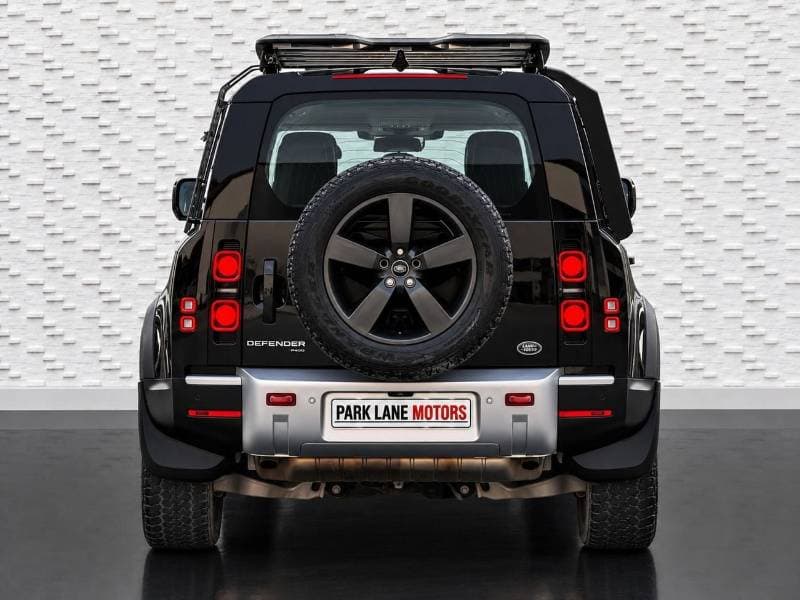 2022 Land Rover Defender thumbnail 3