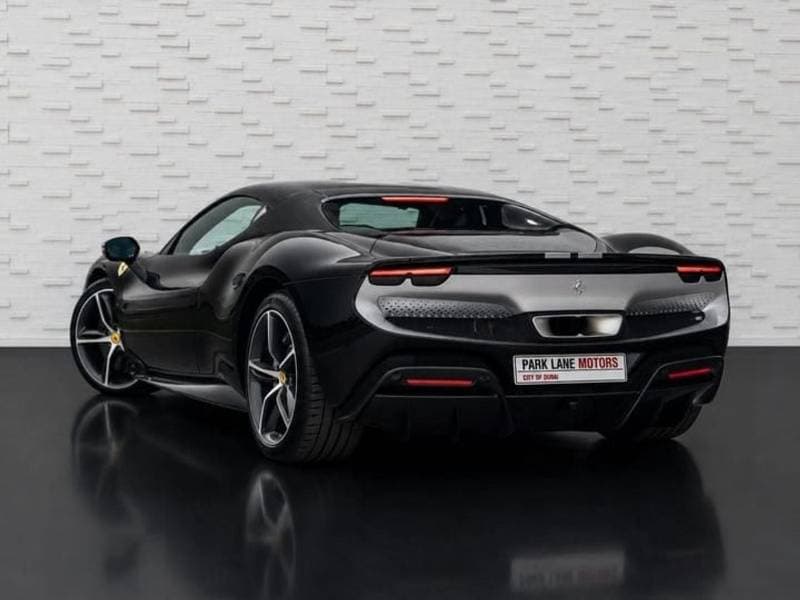 2023 Ferrari 296 GTS thumbnail 3