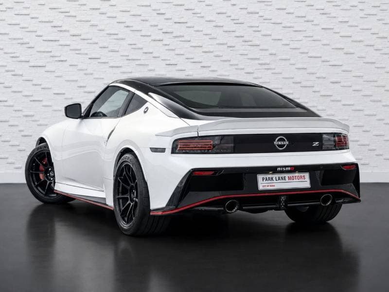 2025 Nissan Z NISMO thumbnail 3