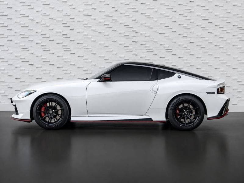 2025 Nissan Z NISMO thumbnail 6