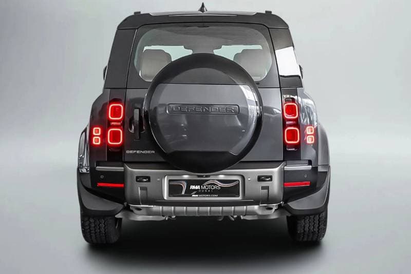 2025 Land Rover Defender 110 X DYNAMIC SE P300 thumbnail 4