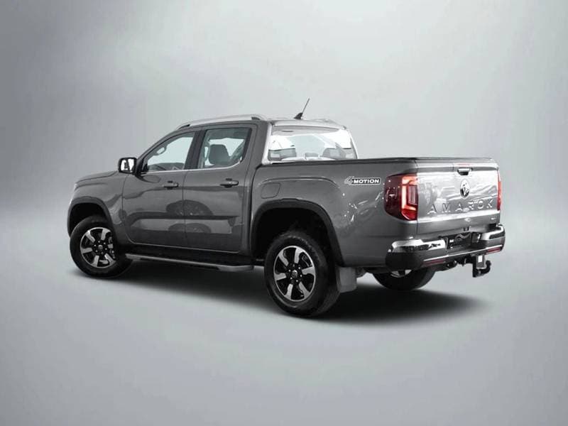 2023 Volkswagen Amarok STYLE thumbnail 2