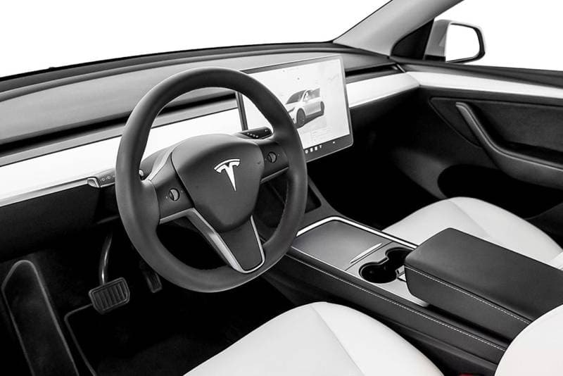 2023 Tesla Model Y LONG RANGE thumbnail 7