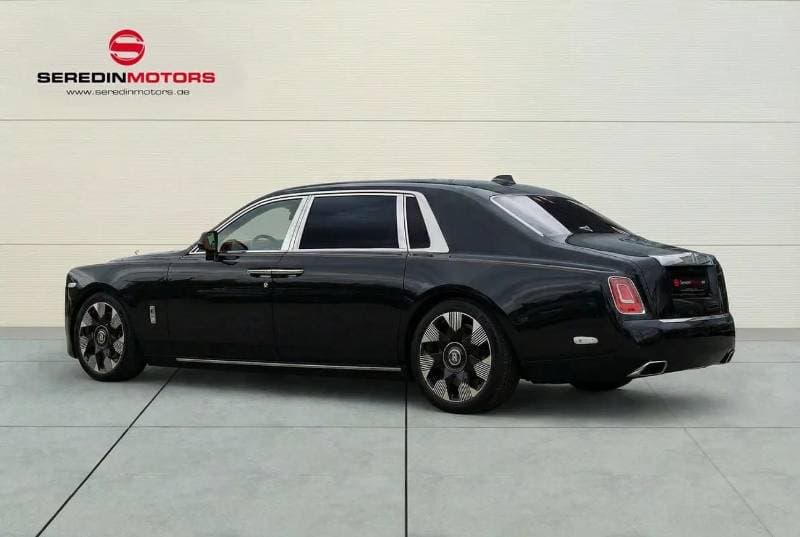 2026 Rolls Royce Phantom EWB thumbnail 3