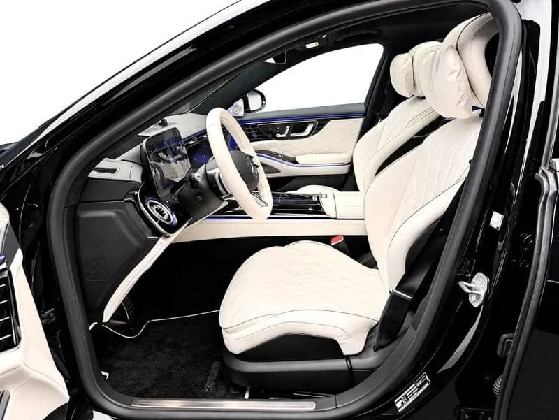 2027 Mercedes Benz S 580 thumbnail 3