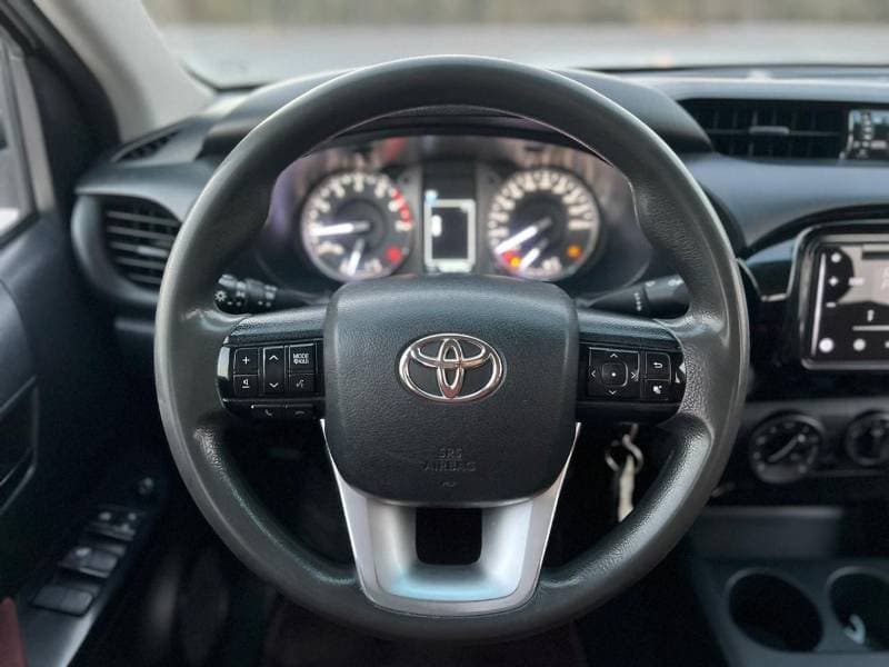 2021 Toyota Hilux GLS thumbnail 5