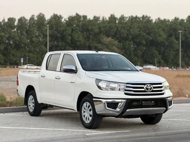 2021 Toyota Hilux GLS thumbnail 3