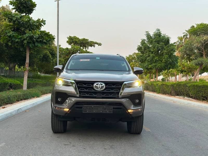 2024 Toyota Fortuner GXR