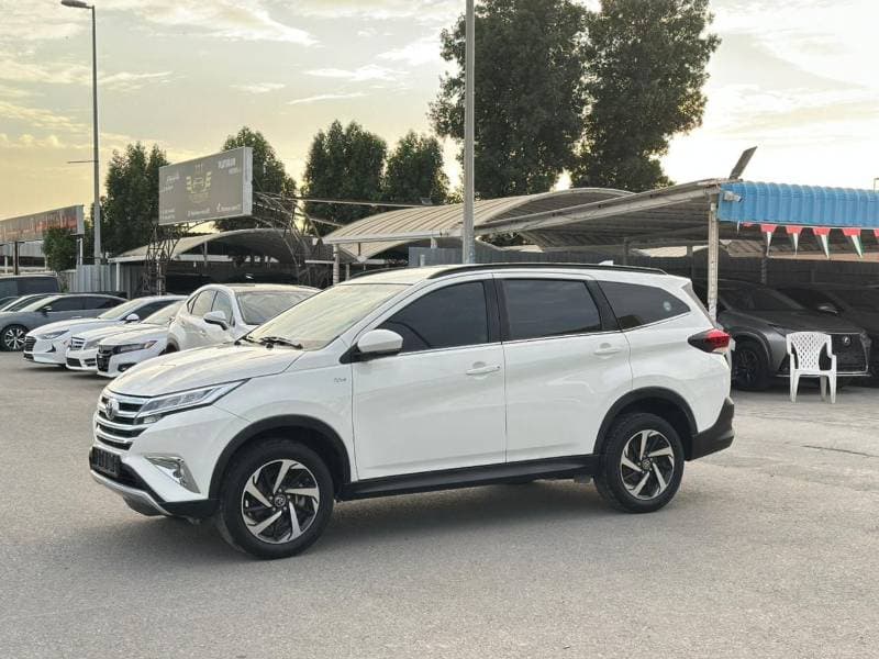 2023 Toyota Rush EX thumbnail 3