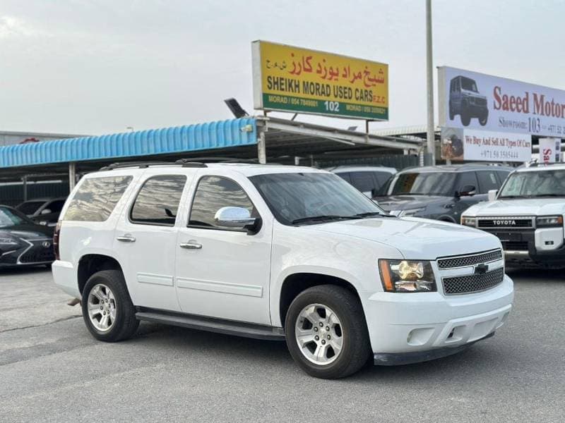 2013 Chevrolet Tahoe LTZ thumbnail 3