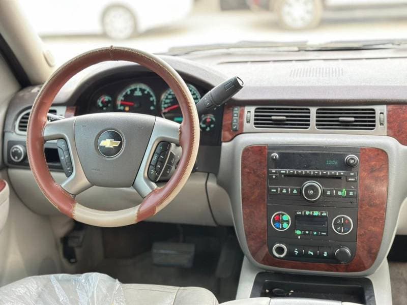 2013 Chevrolet Tahoe LTZ thumbnail 7