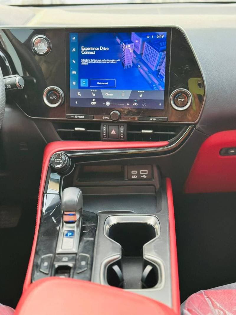 2024 Lexus NX350 F SPORT thumbnail 6