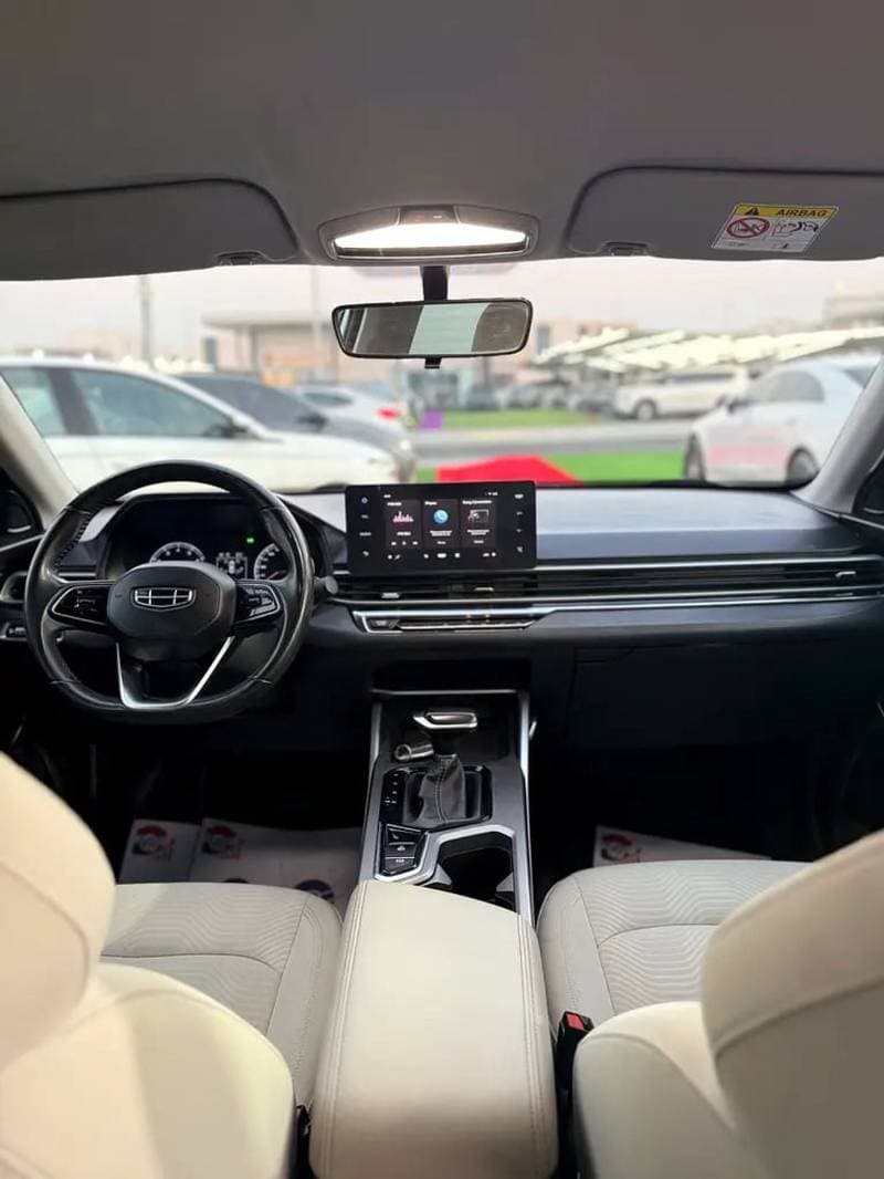 2024 Geely Emgrand GS thumbnail 7