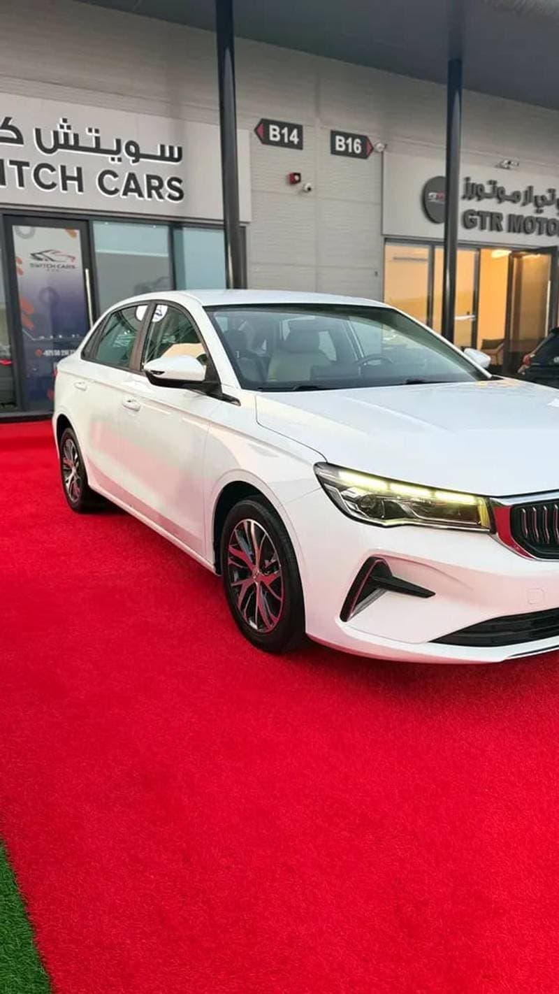 2024 Geely Emgrand GS thumbnail 4