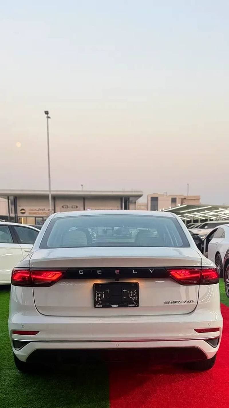 2024 Geely Emgrand GS thumbnail 6
