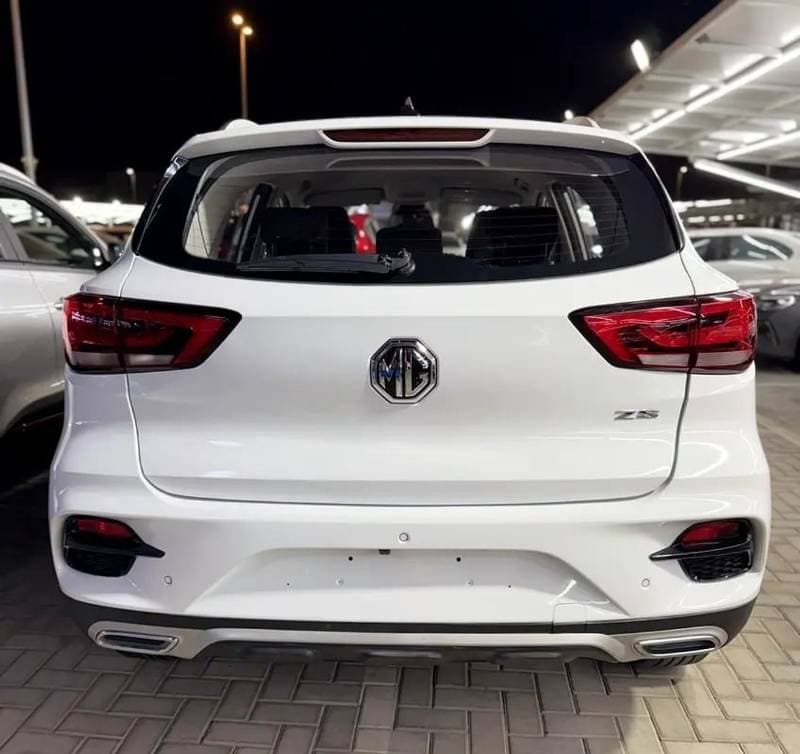 2023 MG ZS COM thumbnail 5