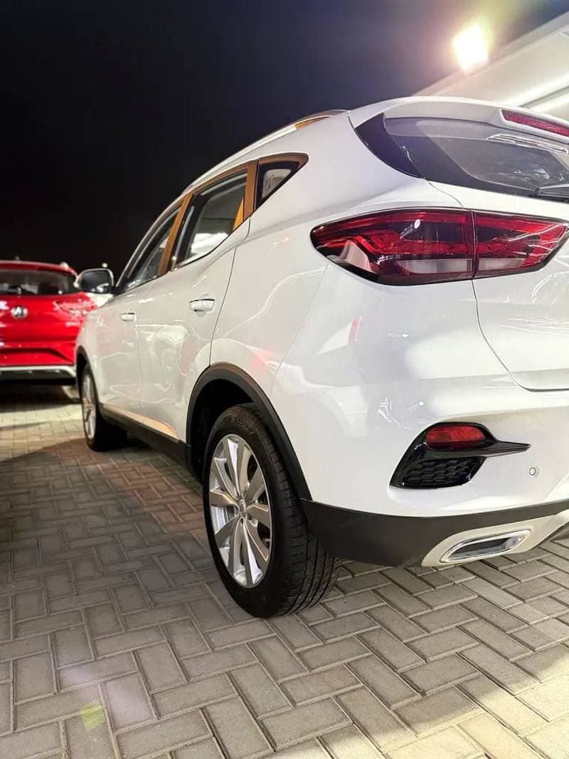 2023 MG ZS COM thumbnail 4