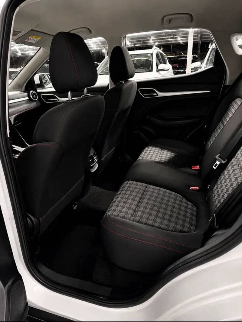 2023 MG ZS COM thumbnail 8