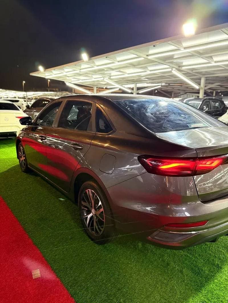 2024 Geely Emgrand GS thumbnail 6