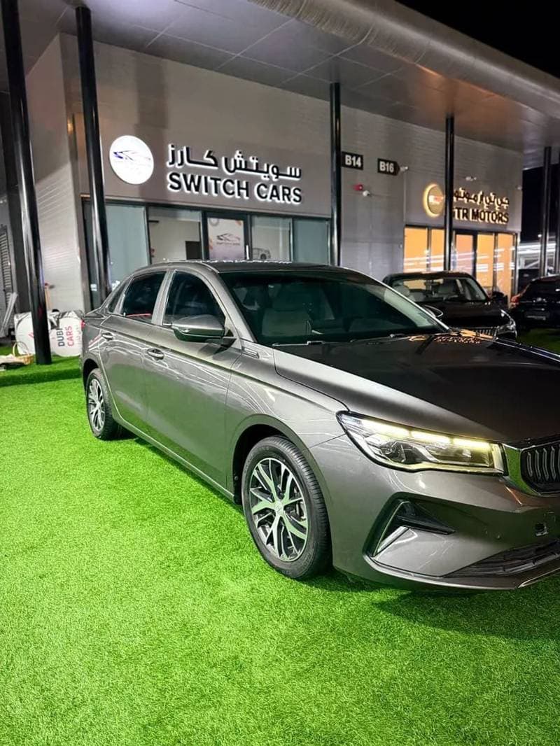 2024 Geely Emgrand GS thumbnail 3