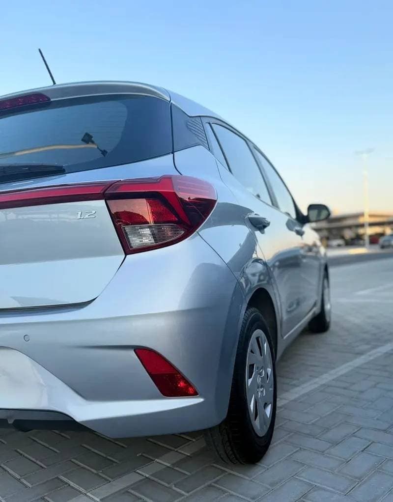 2024 Hyundai Grand i10 GL thumbnail 5
