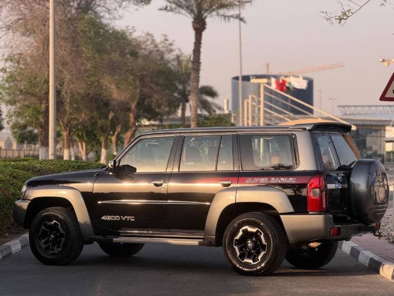 2022 Nissan Patrol SUPER SAFARI thumbnail 3