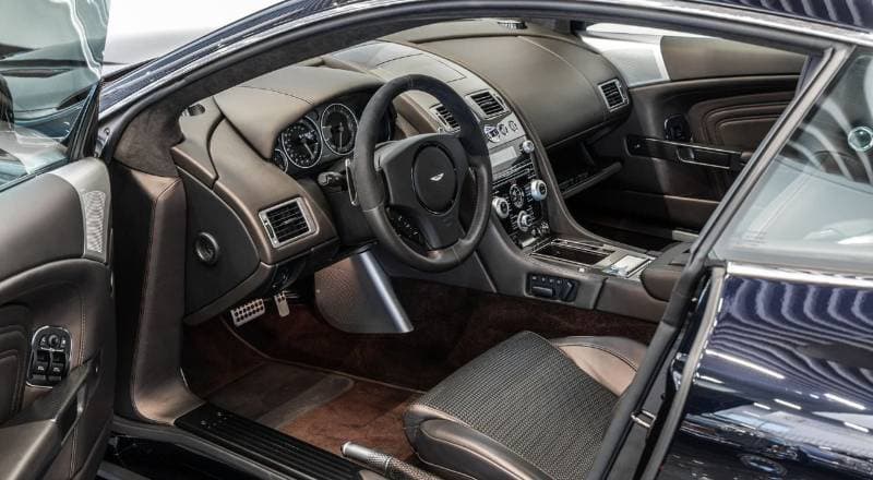 2011 Aston Martin DBS STANDARD thumbnail 8