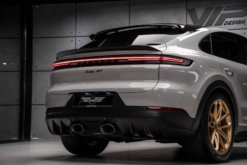 2024 Porsche Cayenne TURBO GT thumbnail 8