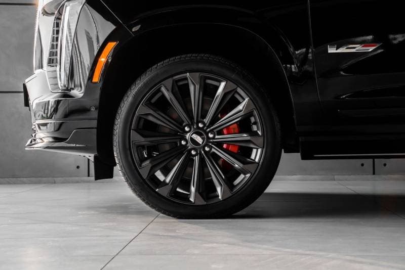 2026 Cadillac Escalade V SERIES thumbnail 3