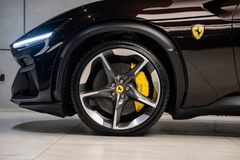 2024 Ferrari Purosangue STANDARD thumbnail 4