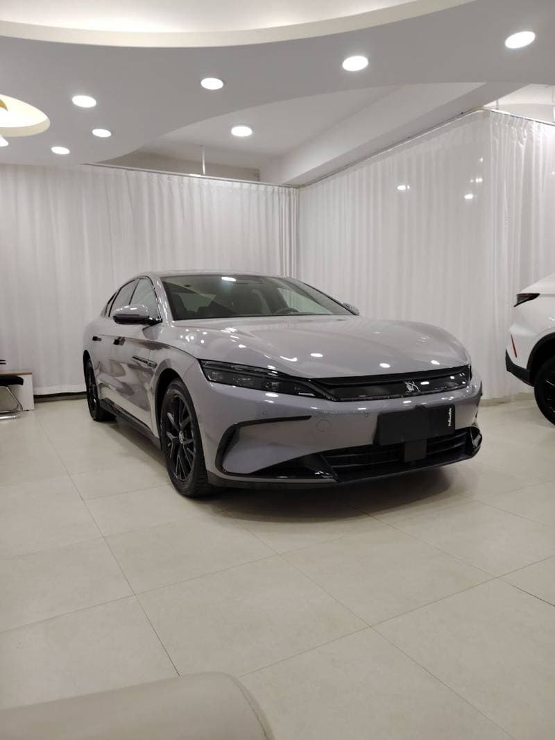 2025 BYD HAN thumbnail 3