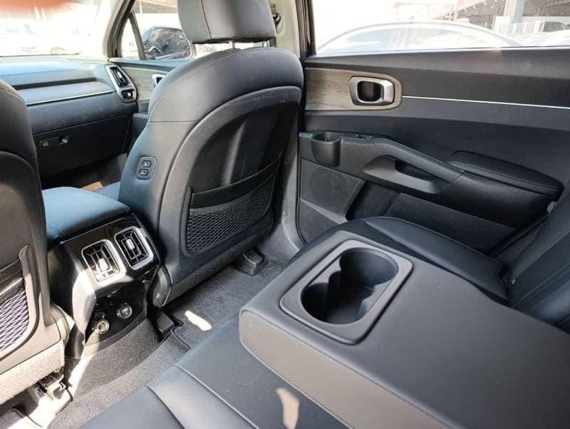 2023 Kia Sorento EX thumbnail 6