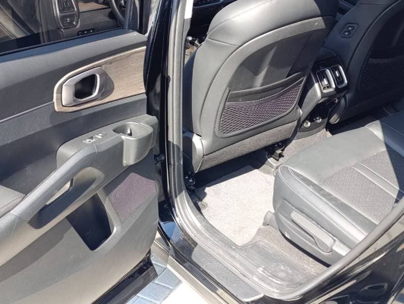 2023 Kia Sorento EX thumbnail 8