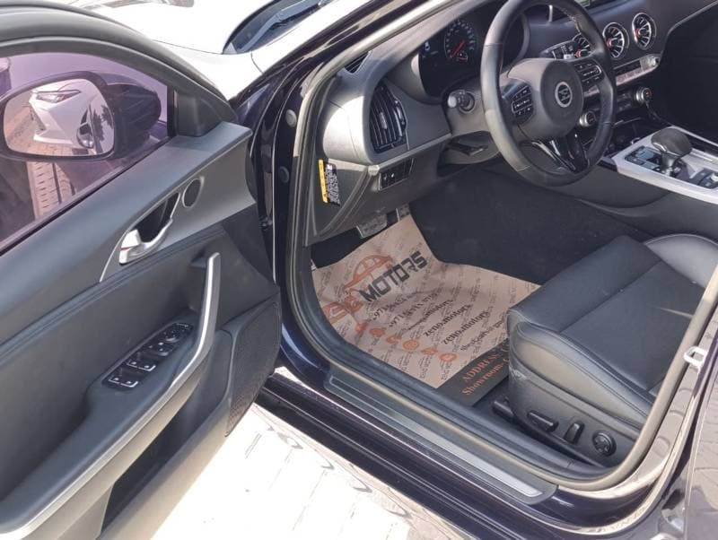 2019 Kia Stinger GT thumbnail 4