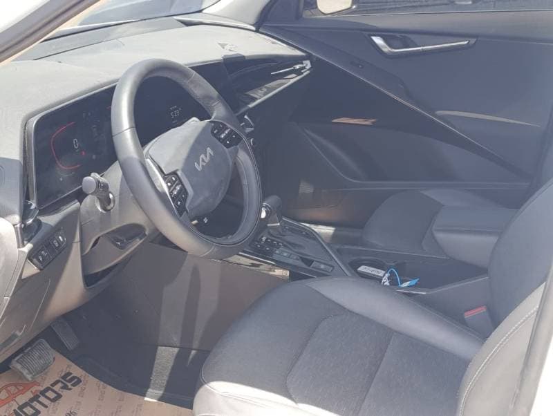 2022 Kia Niro LX STANDARD thumbnail 4