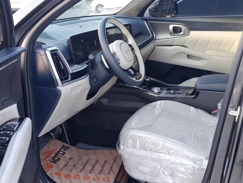 2025 Kia Sorento thumbnail 5