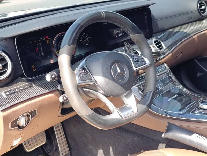 2018 Mercedes Benz E63 AMG thumbnail 5